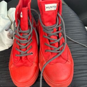 Hunter converse look alike rain protection sneaker/boot